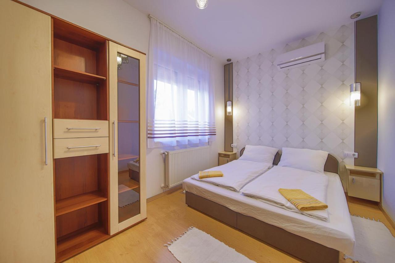 Kalvin Utcai Apartmanok Hajdúszoboszló Zewnętrze zdjęcie